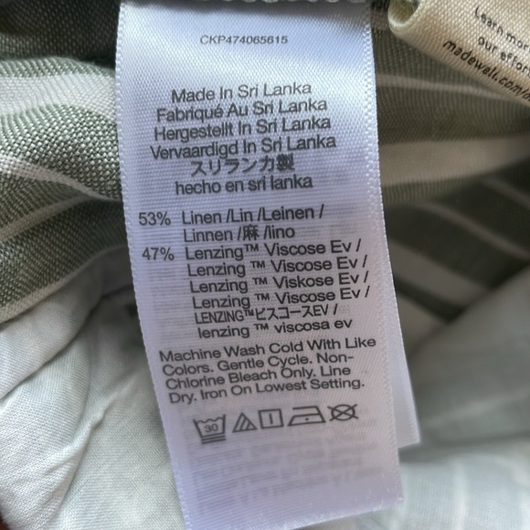 Madewell The Tailored Tapered Pant in Striped
Linen-Blend. Size 0. Green & White - Picture 13 of 14